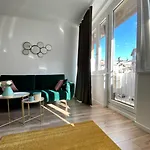 Διαμέρισμα Charming Near The Castle *